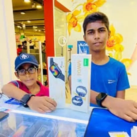 Happy ALOKA TECH customer with their new device