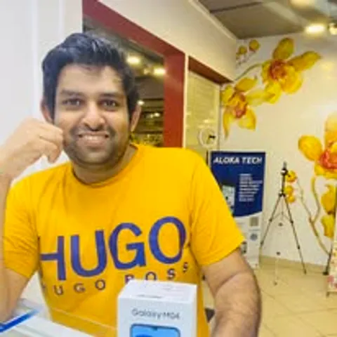 Happy ALOKA TECH customer with their new device